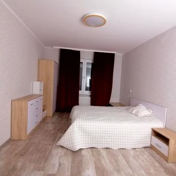 Ясинуватський пров., 11