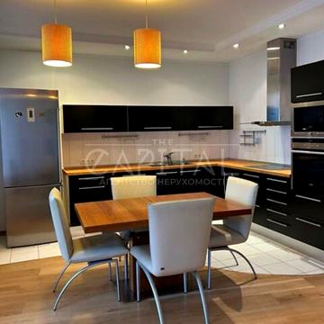 Дніпровська набережна вул., 23