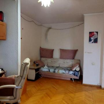 Здам 1 квартиру на  ХТЗ біля базару,вул.Альошина,25