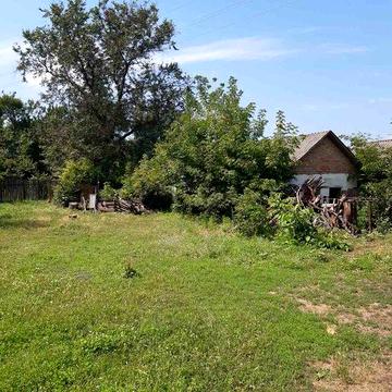 Продається хата 50метр. від лісу