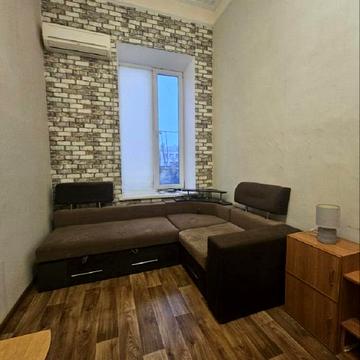 Ніни Строкатої вул. (Буніна), 2