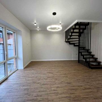 Продаж 2 поверхового таунхауса на пров. Весняний