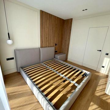 Зарічна вул., 2