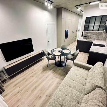 Довгострокова оренда 1к Квартира Короленка вулиця ЖК Club House