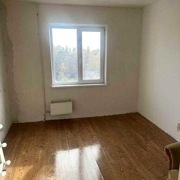 Продам 2к квартиру на Алмазному