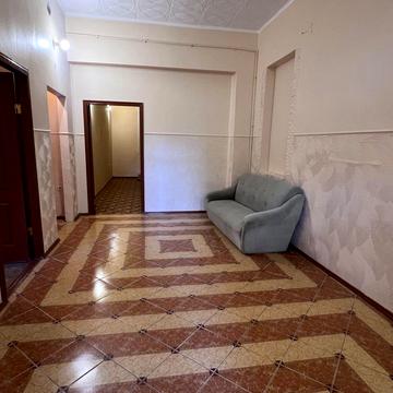 Миру просп. (Леніна), 35