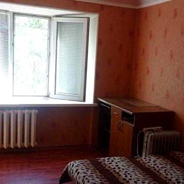 Продам 1 комн кв. в доме гостинного типа в районе Коммунального рынка