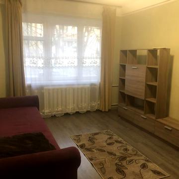 Метробудівська вул., 8