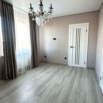 Таунхаус з ремонтом меблями та технікою без комісії