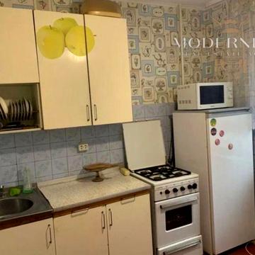 Продаж 2к квартири вул. Червоної Калини 32