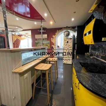 Юлії Здановської вул. (Ломоносова), 54