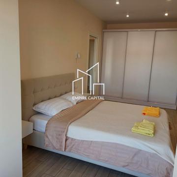 Космічна вул., 10