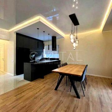 Оренда / Будинок
Києво-Святошинський ,Віта-поштова вул Звенигородська