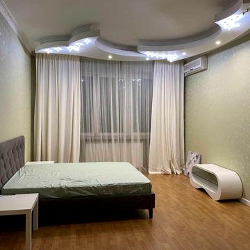 Володимира Івасюка просп. (Героїв Сталінграду), 10-А