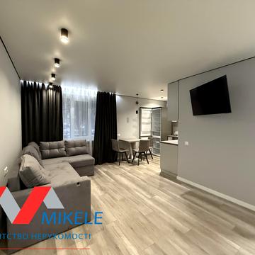 Академіка Глушкова просп., 24