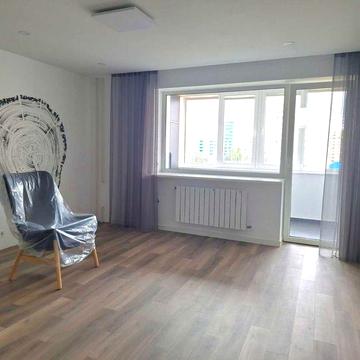 Продам 3к квартиру с дизайнерским ремонтом Дружбы Народов