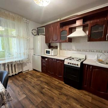 Енеїди вул. (Бажова), 30