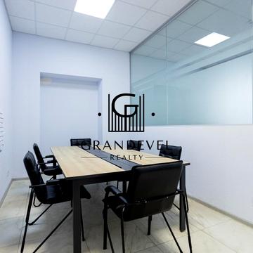 Нижній Вал вул., (Будинок 1)