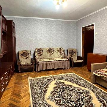 Здам 1-кімнатну квартиру на тривалий термін!