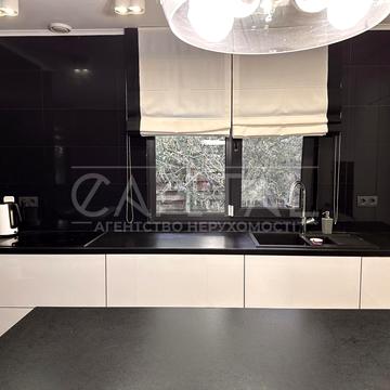 Фізкультурна вул.