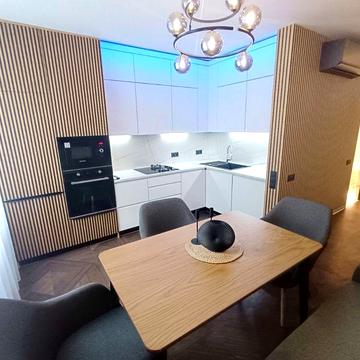 Оренда 3к Авалон Флекс вул.Топольна ,4  Шевченківський район