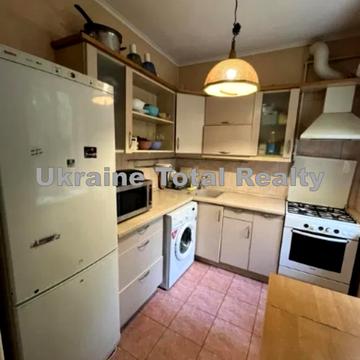 Костя Гордієнка пров., 8