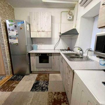 Водопровідна вул., 2/4