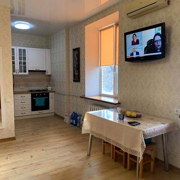 Довгострокова оренда 1к Квартира Воззєднання України вулиця