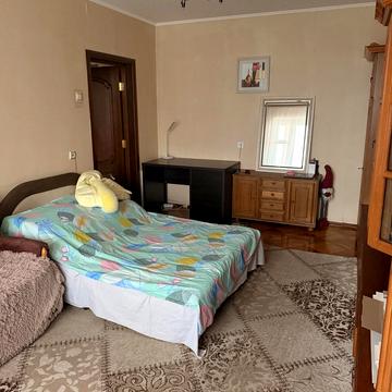 Михайла Гришка вул., 10