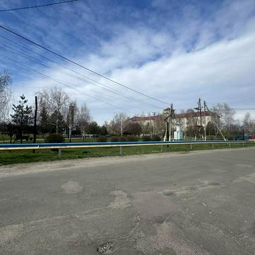 Центральна, 5