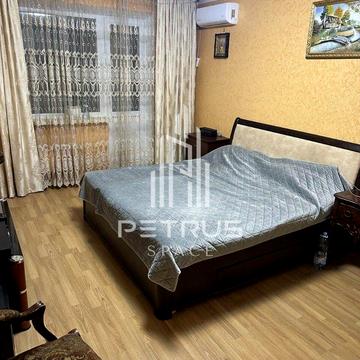 Червоної Калини просп. (Володимира Маяковського), 21-А