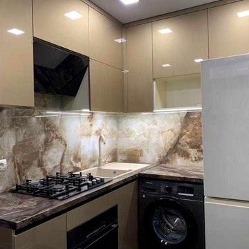 Продається 3к квартира на 2/9 поверх будинку на пр. Тракторобудівників