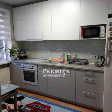 Продам двухкомнатную квартиру в Новом доме , район Таврия Суворовская!