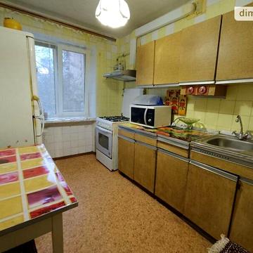 Довгострокова оренда 3к Квартира Сімона Петлюри