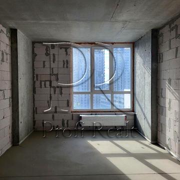 Валеряна Підмогильного вул., 5