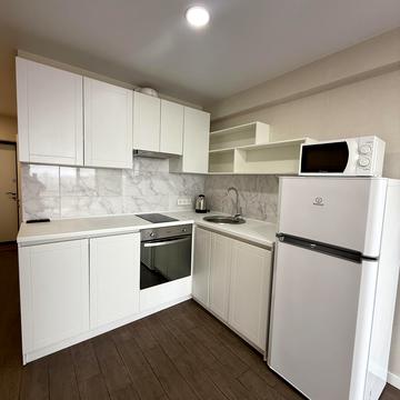 Олега Мудрака вул. (Генерала Наумова), 1-Б