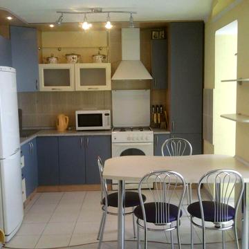 Миколи Пимоненка вул., 3