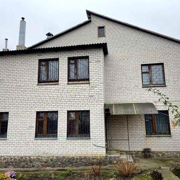 Продаж двоповерхового будинку на Юрівці