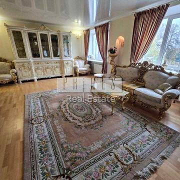 Оренда 2к дворівневої квартири, вул. Лютеранська, 21/12, Липки