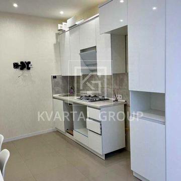 Продам 1к квартиру на середньому поверсі в Новобудові біля парку МАМА