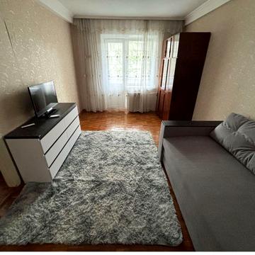 Оболонський просп., 14-Е