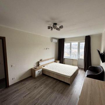 Продам квартиру со свежим капитальным ремонтом на правом берегу