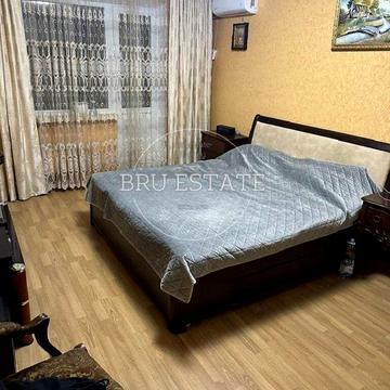 Червоної Калини просп. (Володимира Маяковського), 21-А