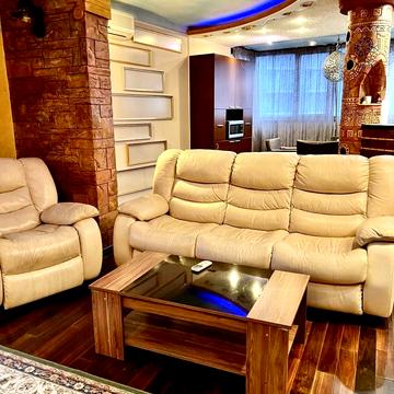 Раїси Окіпної вул., 10-Б