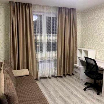 Продається 2к. кв. на 7/ 9 поверх. будинку на пр. Тракторобудівників.