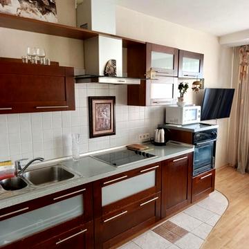 Вишняківська вул., 8-А