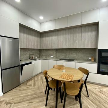 Дмитра Яворницького просп. (Карла Маркса), 72