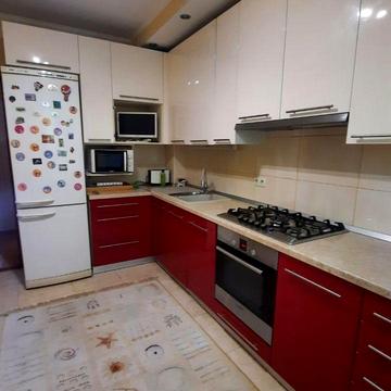 Батальйону "Дніпро" бульв., 6