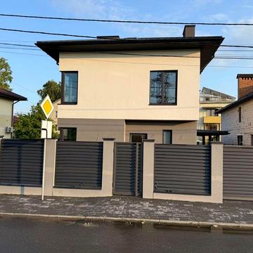 Продаж якісного будинку в Брюховичах зі всіма центральними комунікац.