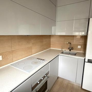 Перлинна вул., 3